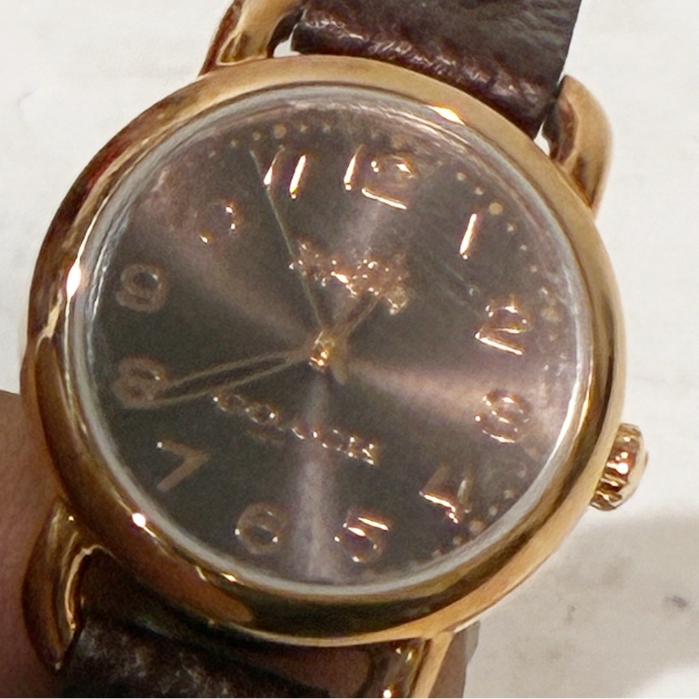 Coach Delancey Metallic Rose Gold Plated Grommet Watch NEW - Picture 2 of 5